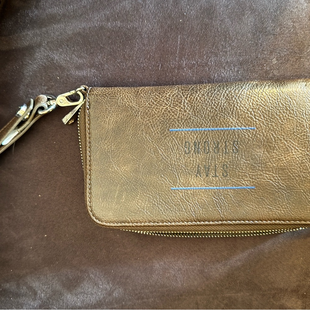 Thirty one all about the Benjamin’s Brown Leather Zip Wallet
